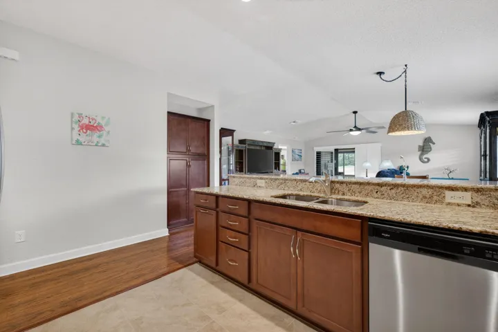 10-web-or-mls-3A5A4223