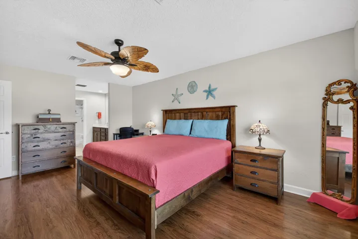 Primary suite