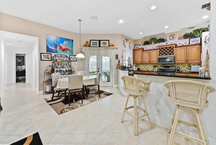 21 Dining area 01