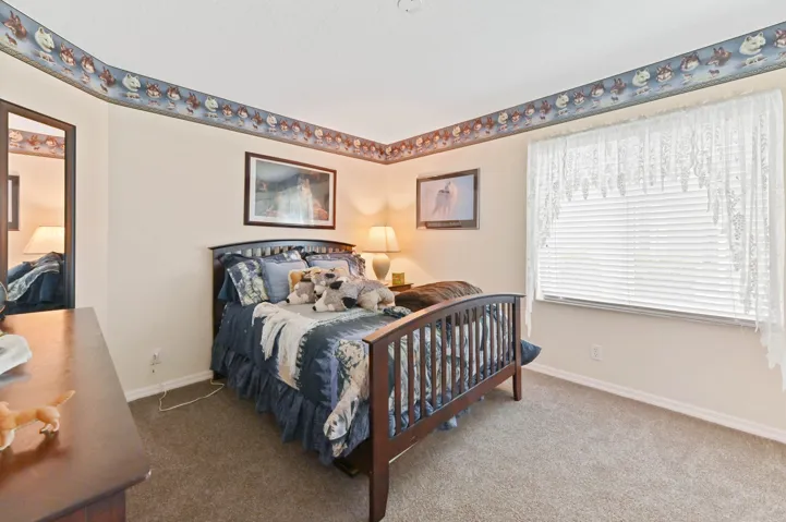 23 Bedroom 01