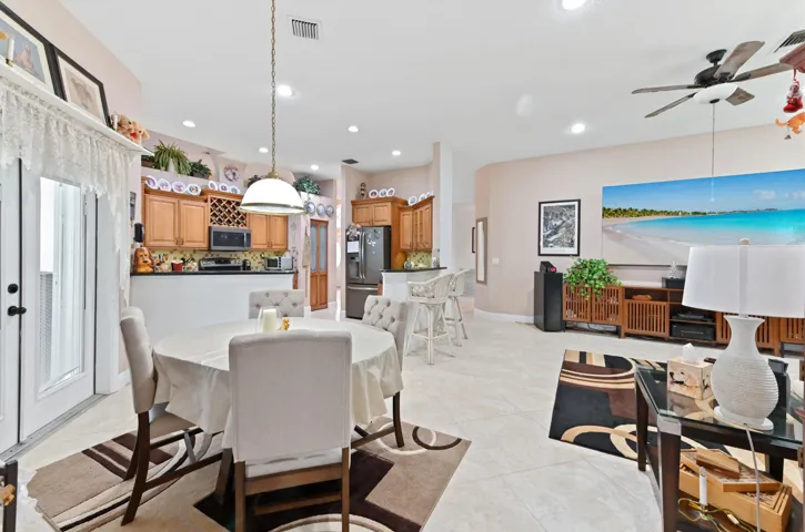22 Dining area 02