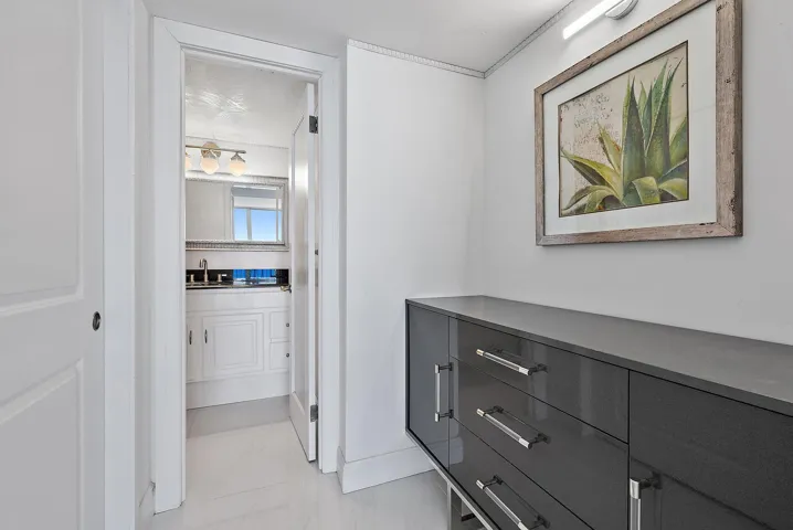 3456 S Ocean Boulevard, 802-25