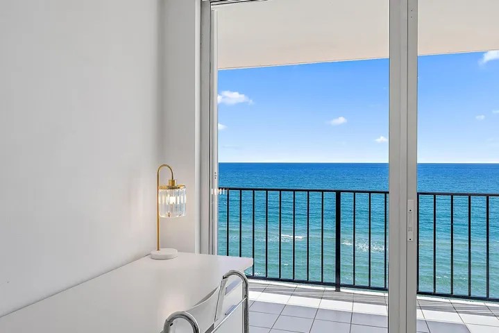 3456 S Ocean Boulevard, 802-22