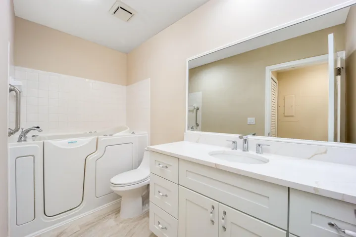 1600 SE St Lucie Blvd #205-20