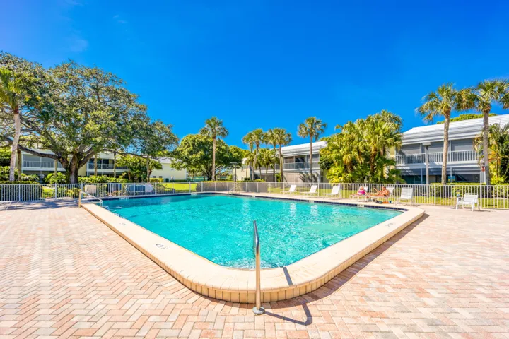 1600 SE St Lucie Blvd #205-27