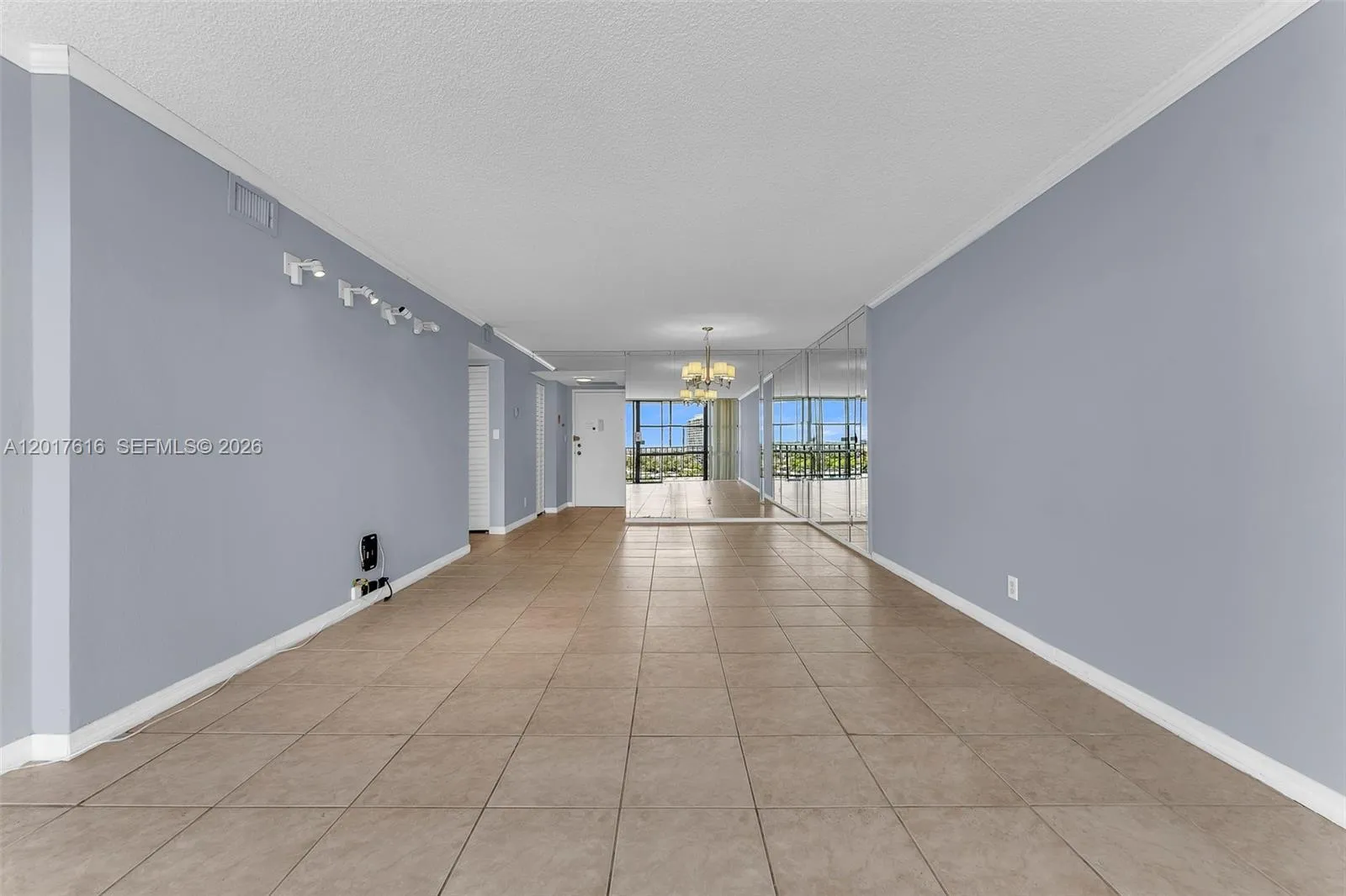 800 Parkview Drive, Unit #1007 - FOR SALE.Three Islands, Hallandale Beach, FL 33009. Florida. Oceanview Park Condominium.