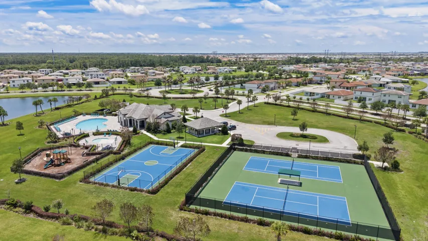 Community Tennis Courts