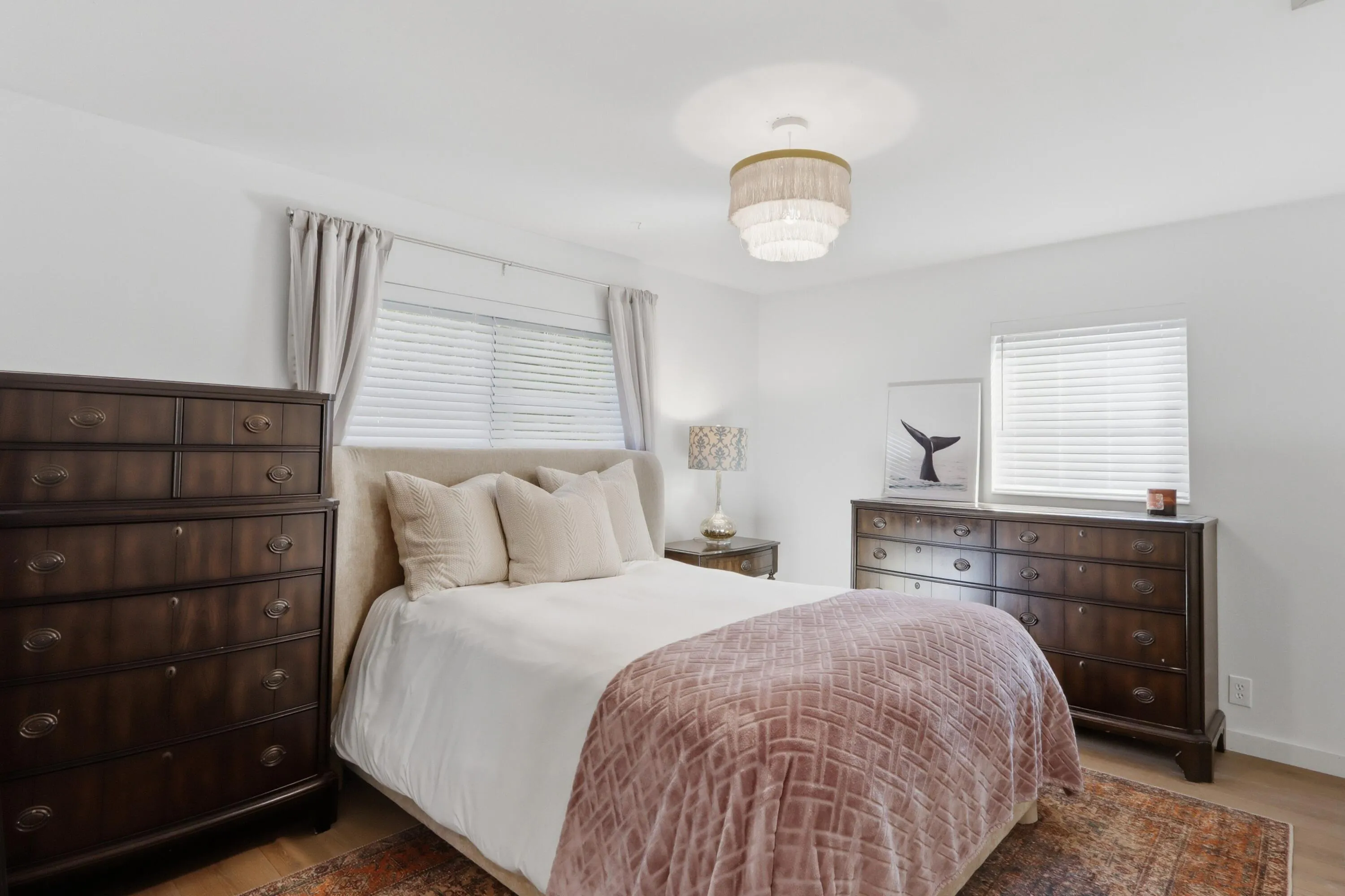019-011-Bedroom-4200x2800