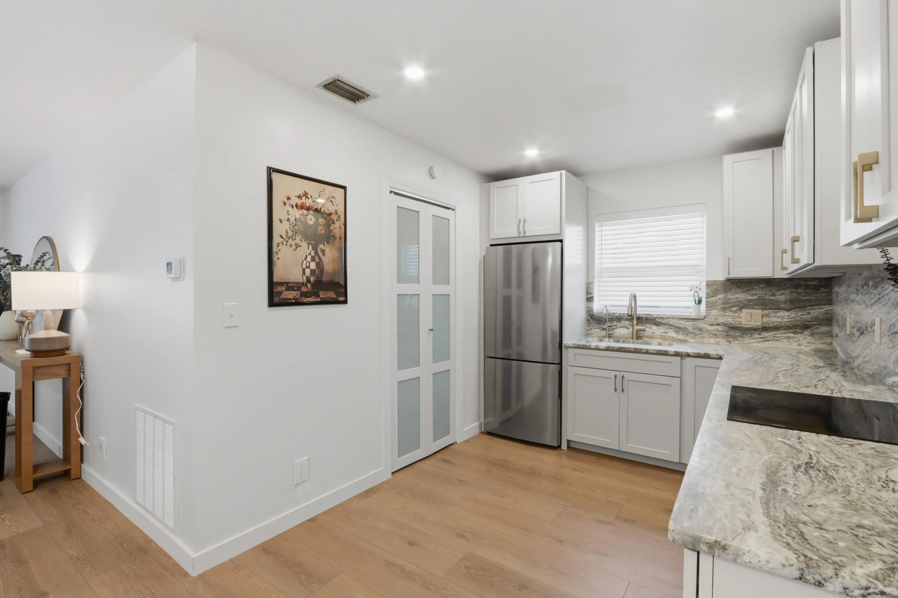 011-019-Kitchen-4200x2800