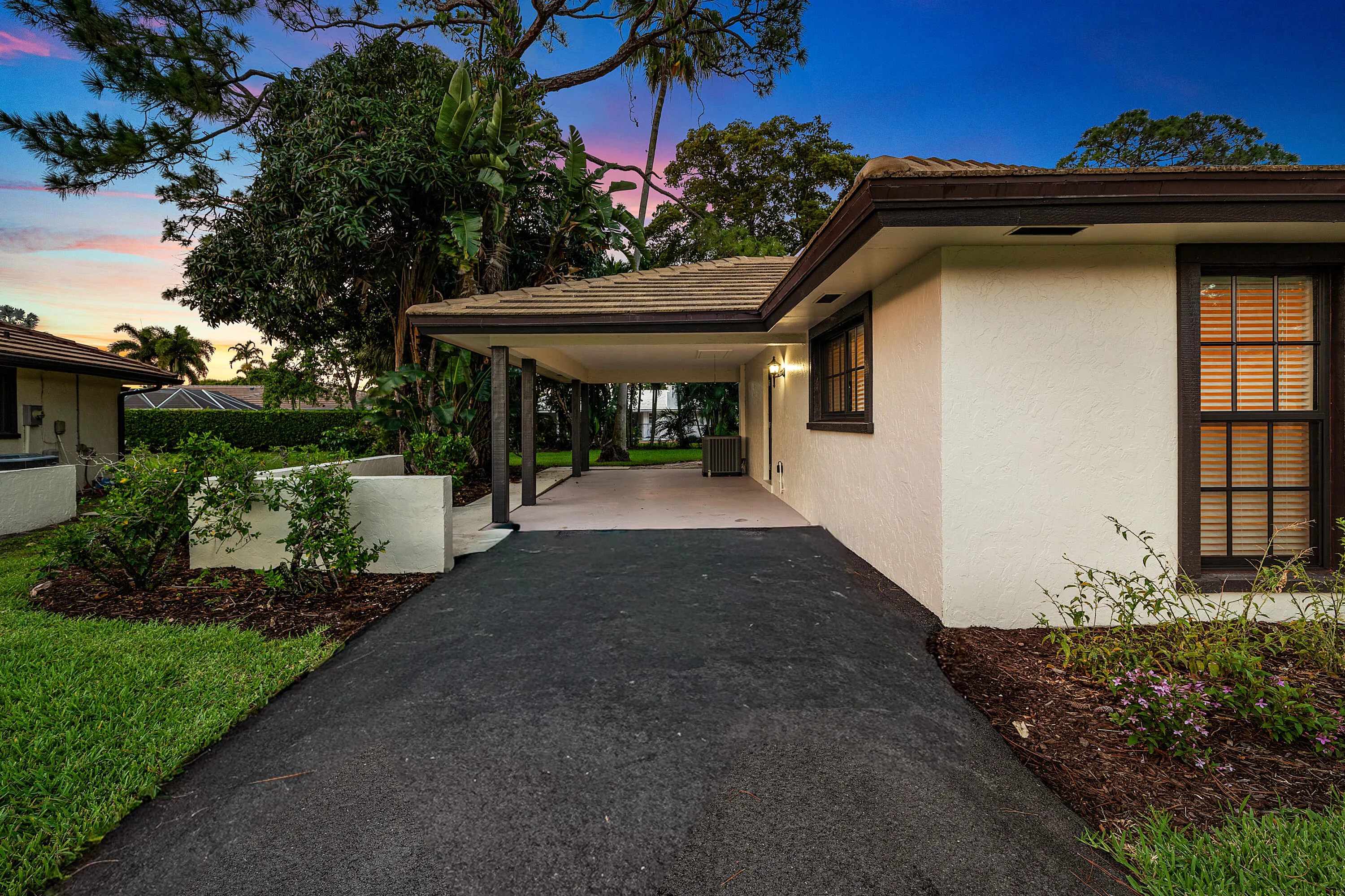 061-433PineVillaDrive-Atlantis-FL-33462-