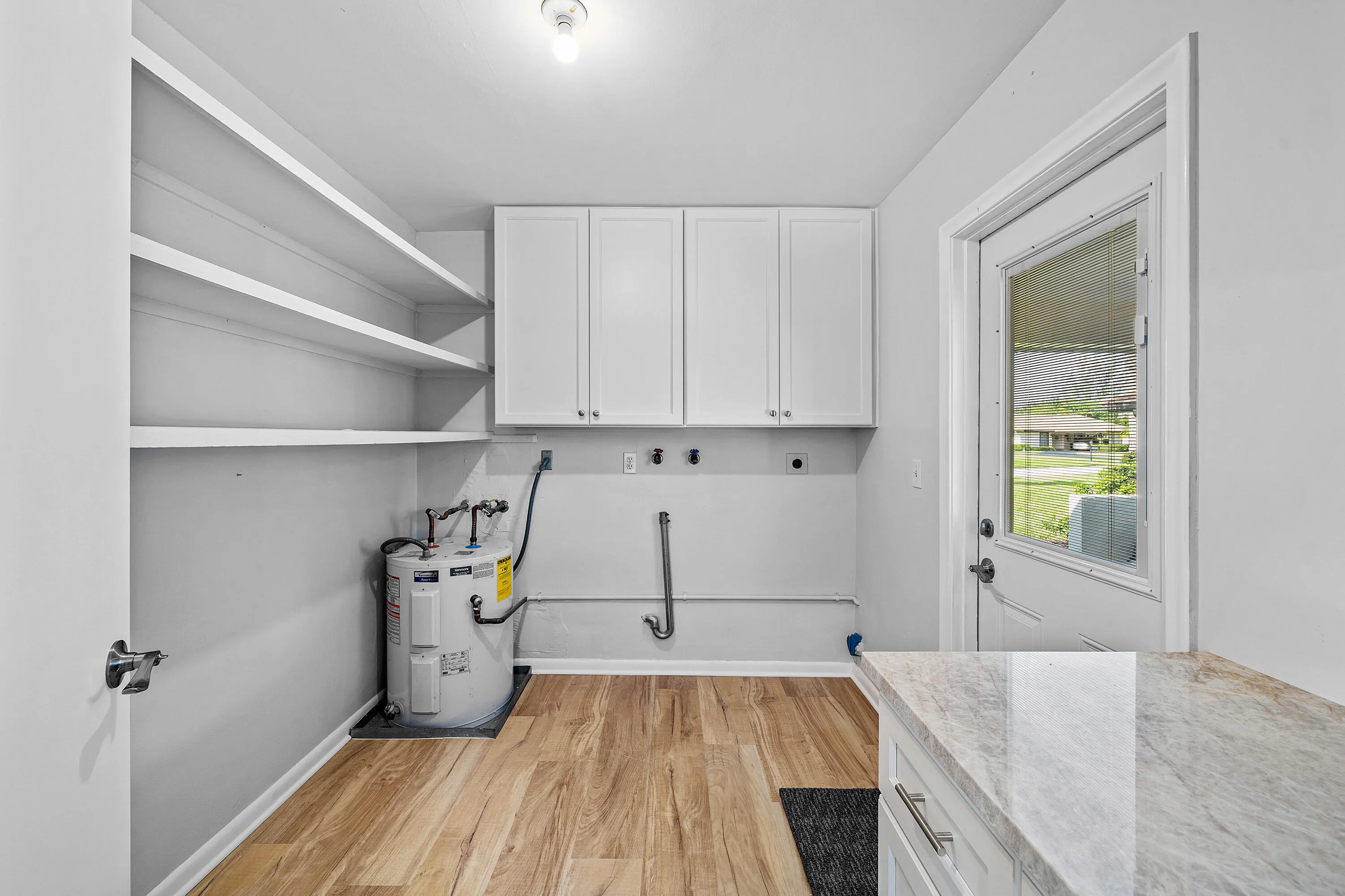 025-433PineVillaDrive-Atlantis-FL-33462-