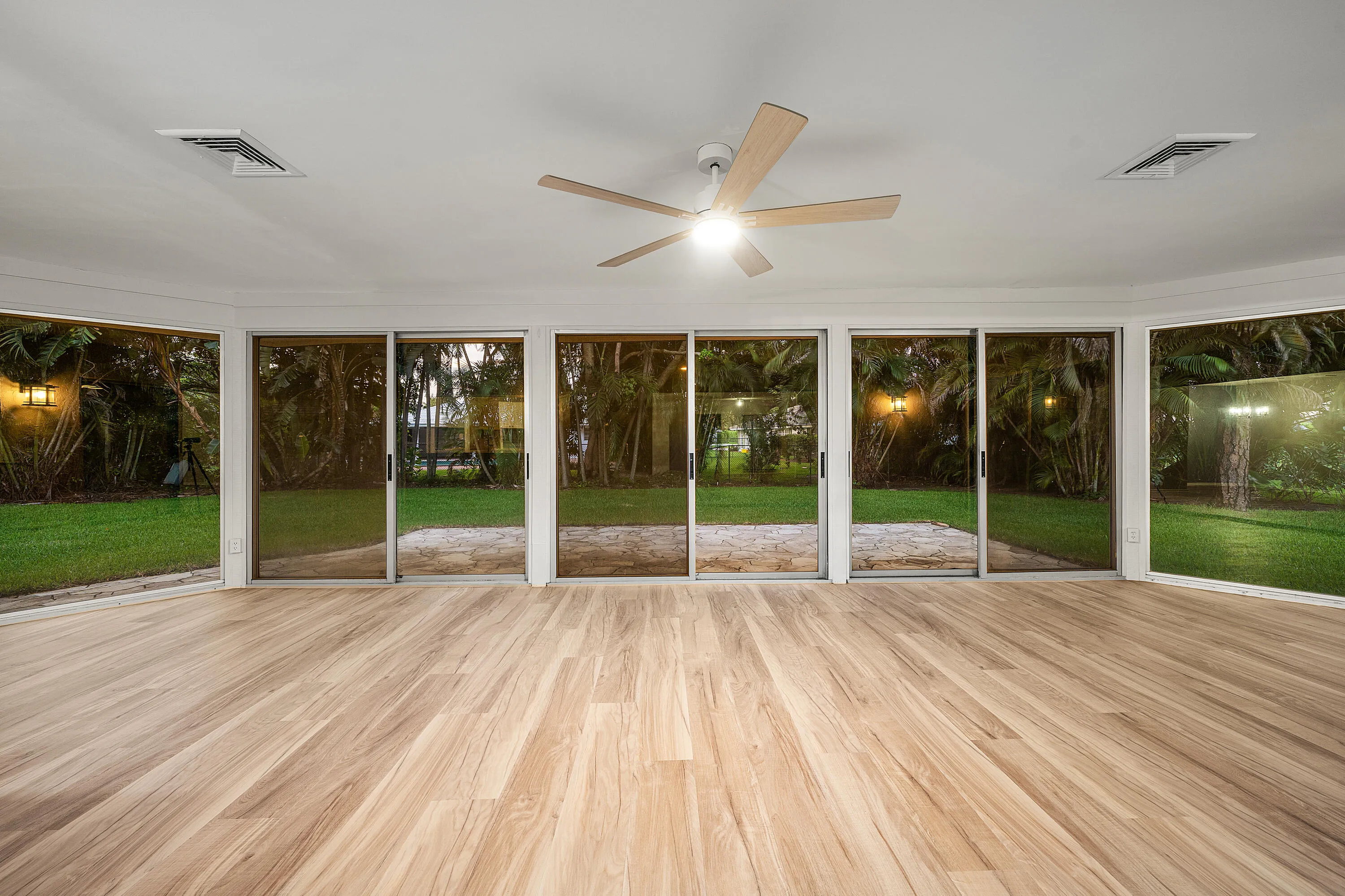 062-433PineVillaDrive-Atlantis-FL-33462-