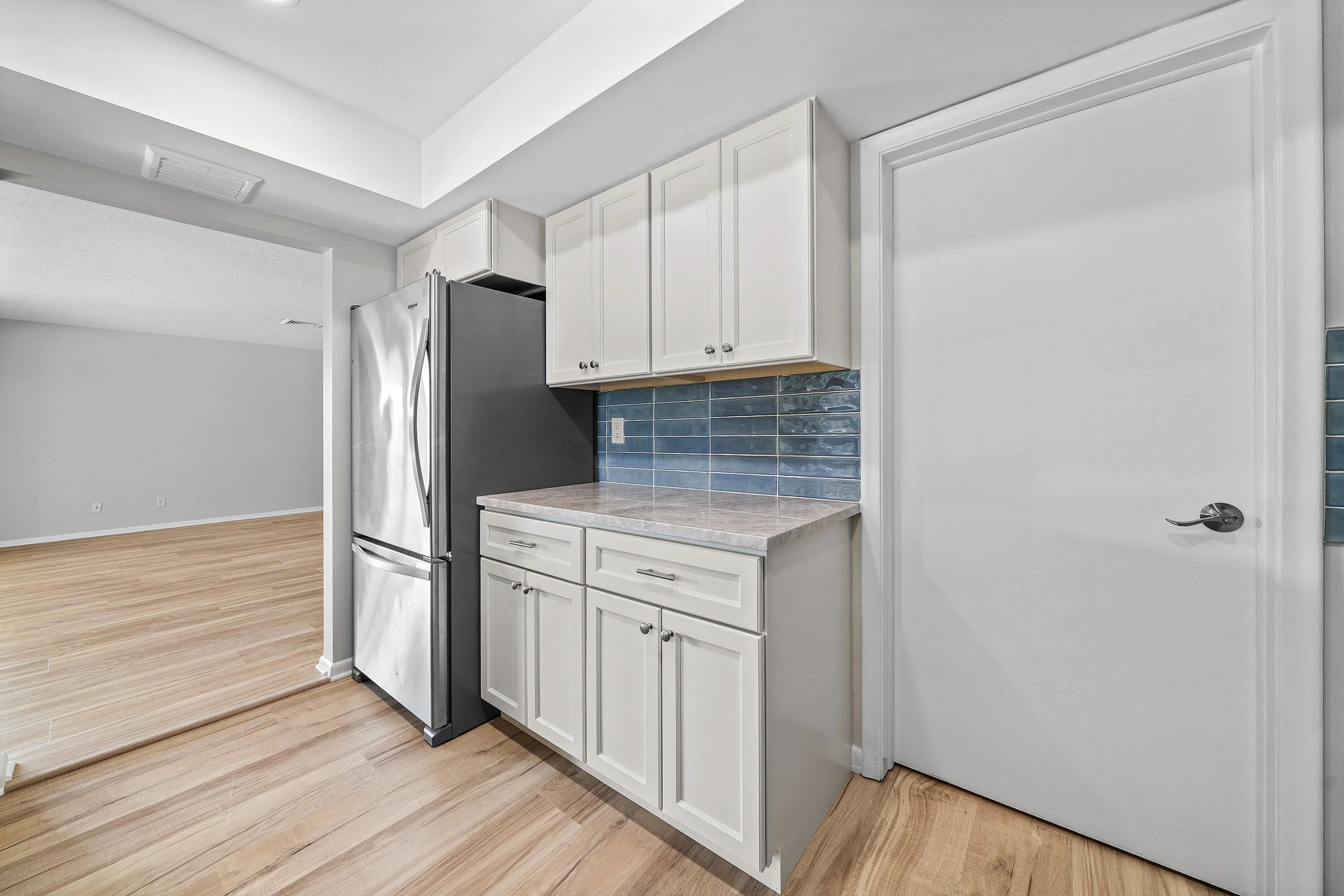 024-433PineVillaDrive-Atlantis-FL-33462-