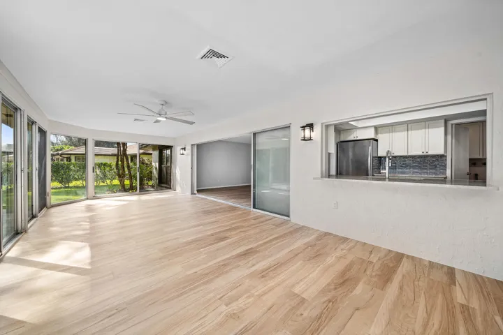 018-433PineVillaDrive-Atlantis-FL-33462-