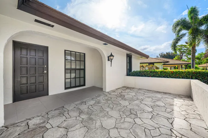 007-433PineVillaDrive-Atlantis-FL-33462-
