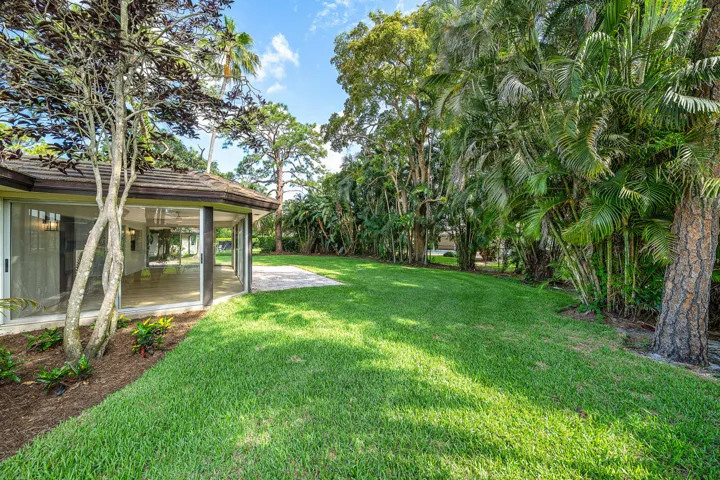 043-433PineVillaDrive-Atlantis-FL-33462-
