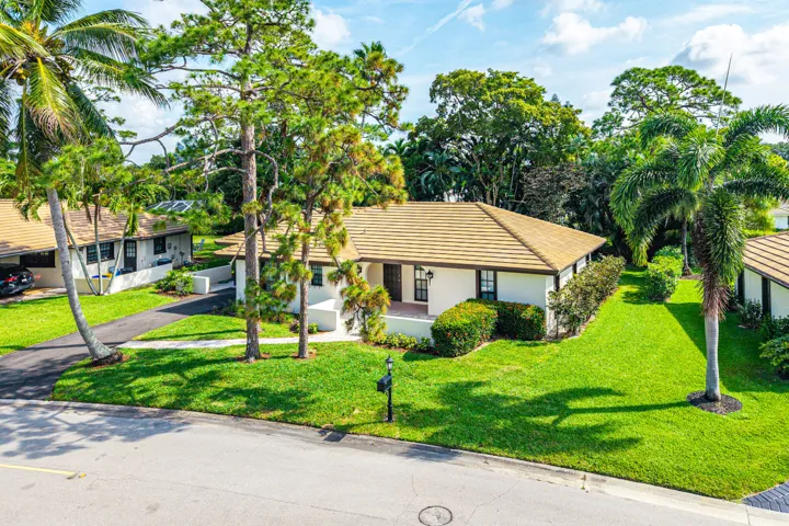 046-433PineVillaDrive-Atlantis-FL-33462-