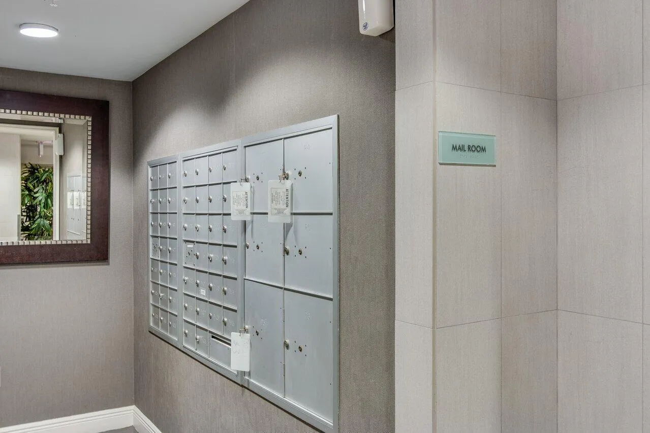 Astor's Mail Area