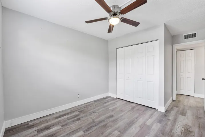 Guest room 2 closet view