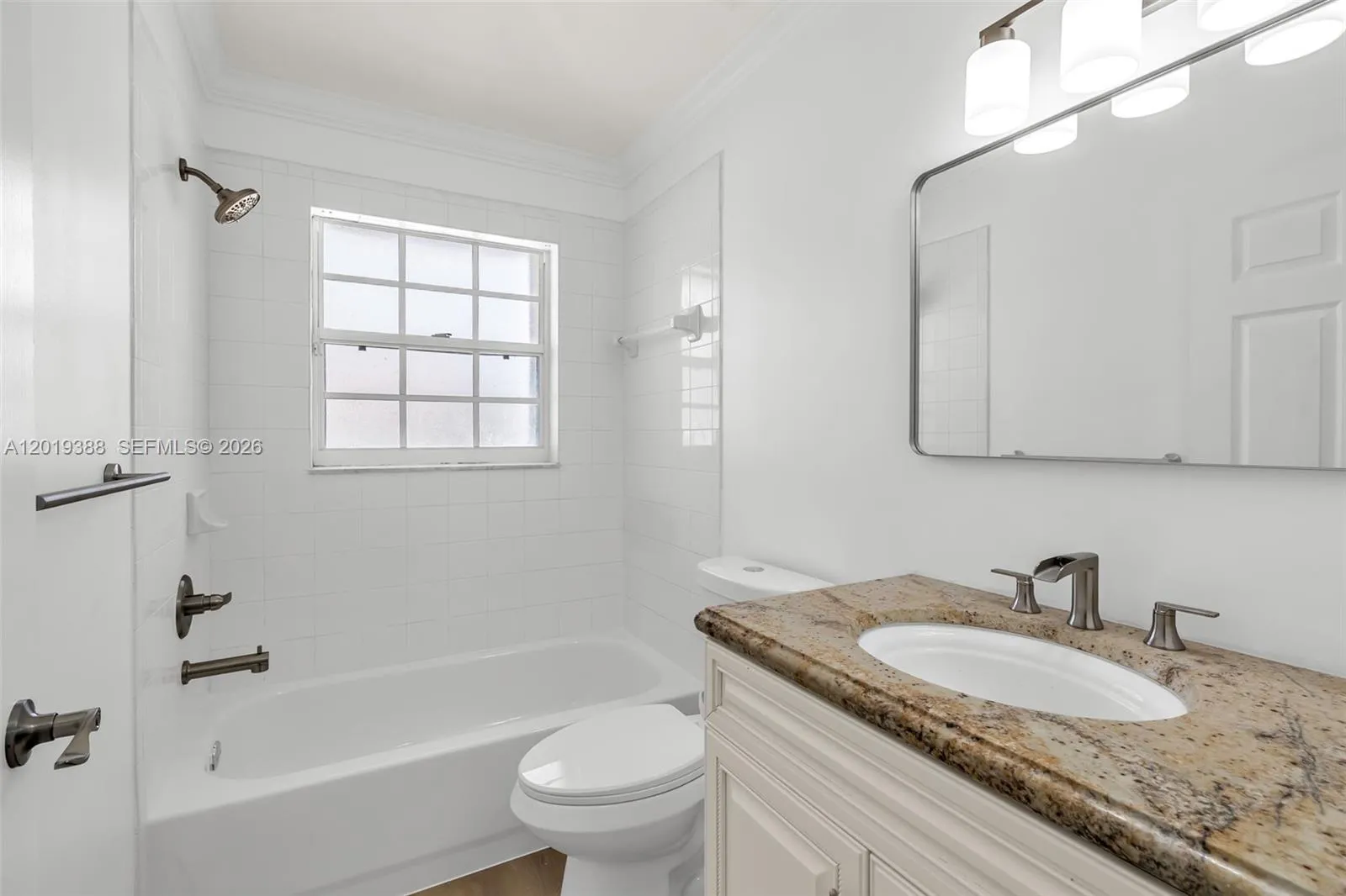 Secondary Full Bath