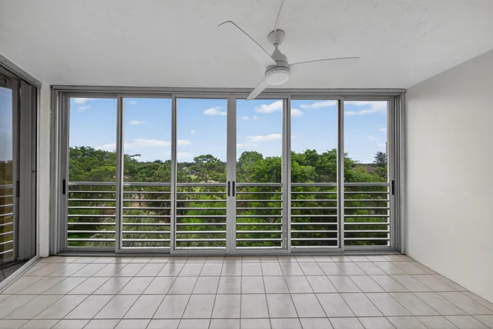 screened in patio