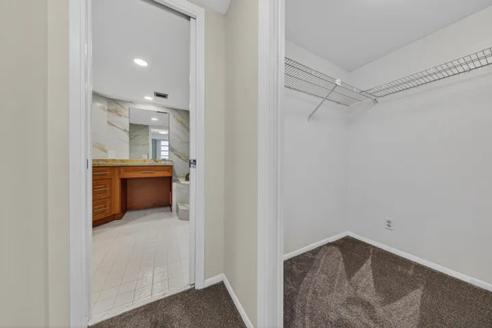 walk in closets main bedroom