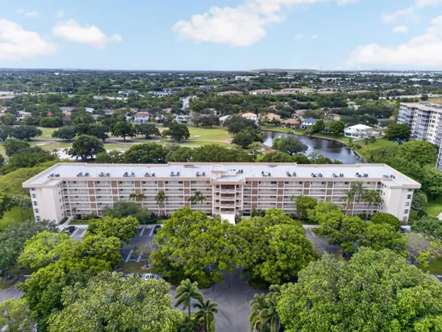 building 3503 Oaks Way-1