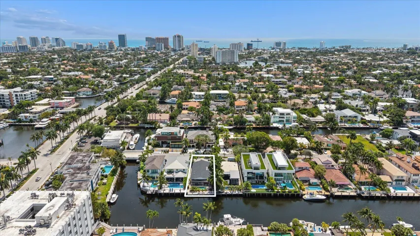 39-Bertanzetti-325 Coconut Isles Dr-39