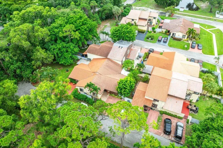 025-2780NorfolkPineCourt-LakeWorth-und-3