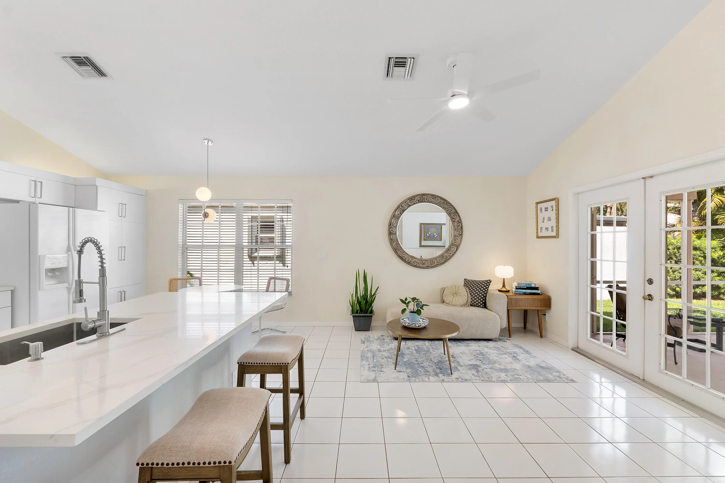 2016 Island Cir_037