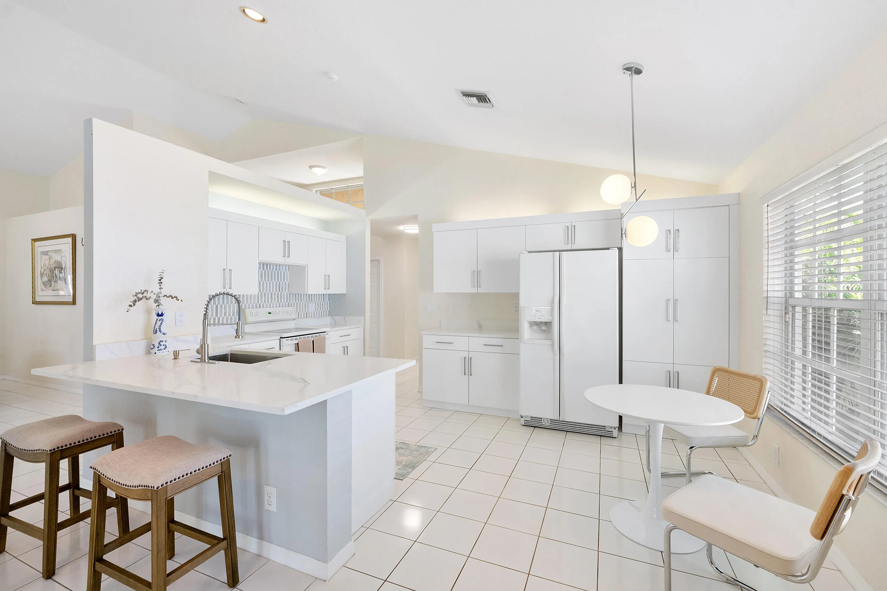 2016 Island Cir_044