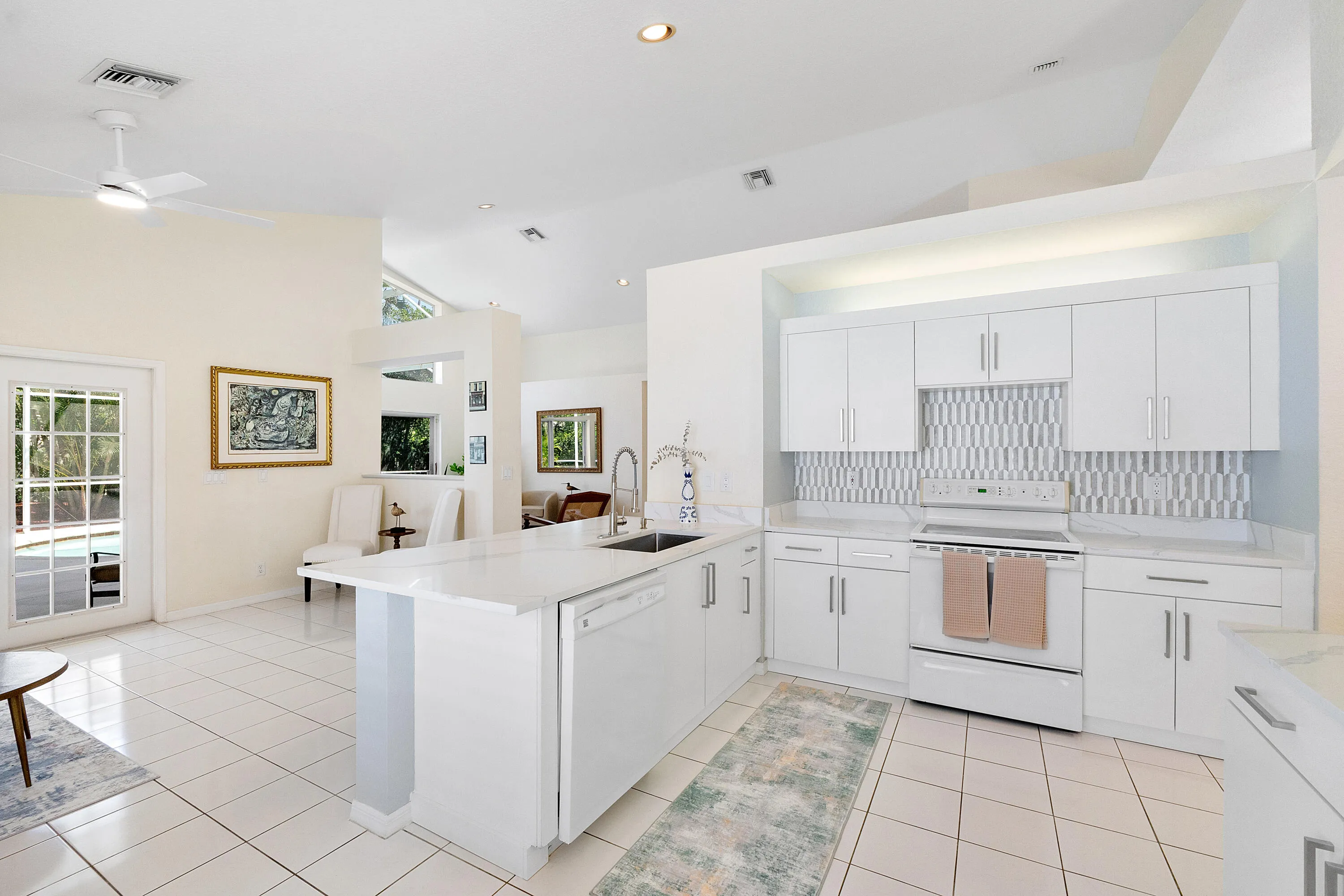 2016 Island Cir_045