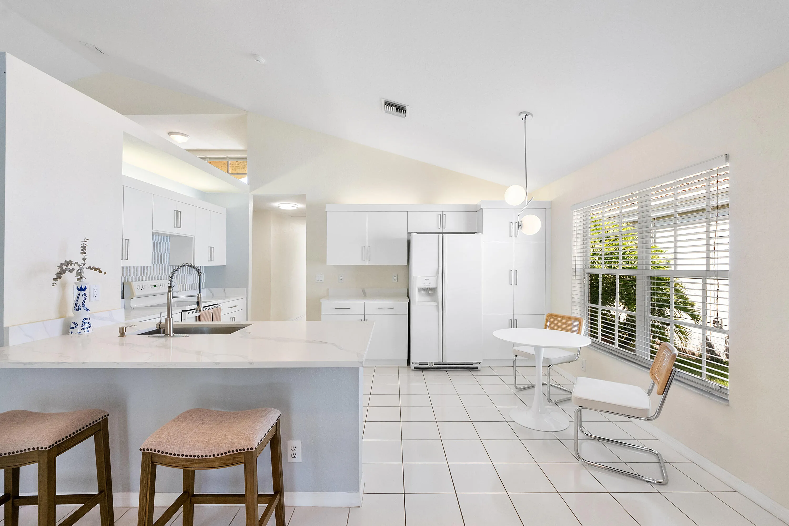 2016 Island Cir_043