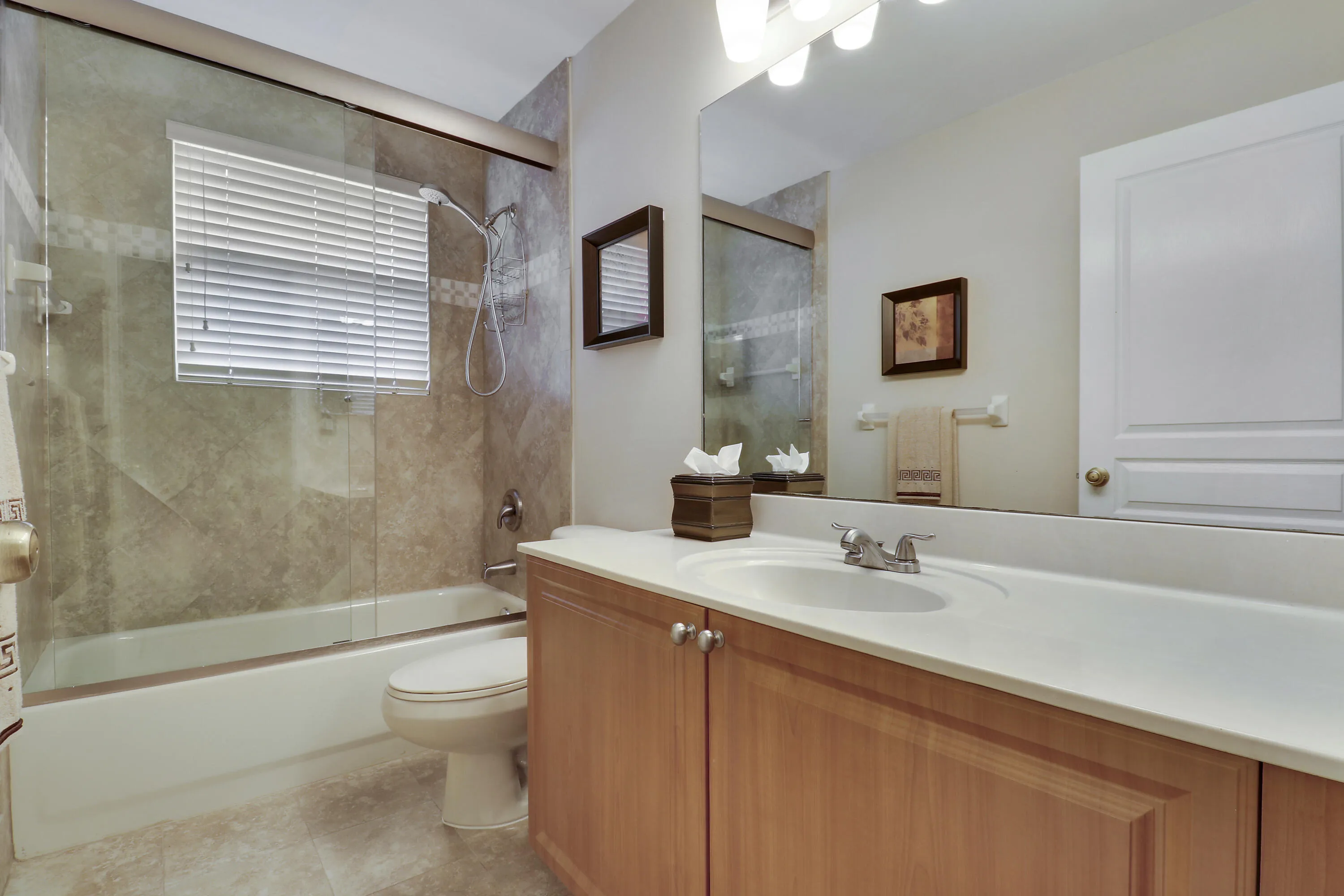 Upstairs bath 1