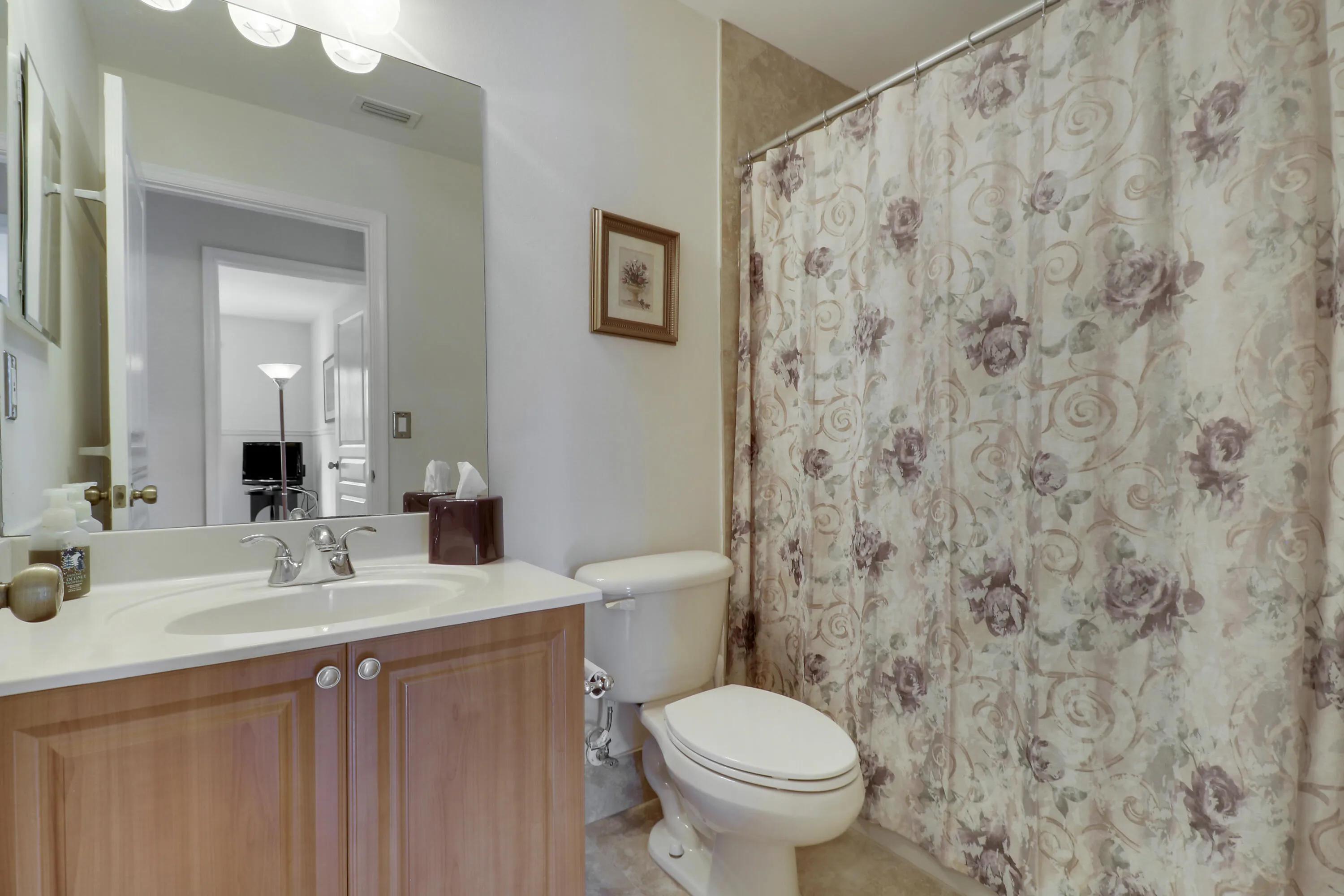 Upstairs Bathroom 2