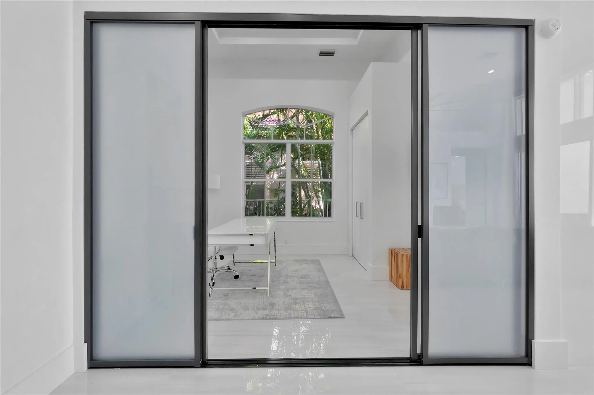 optional 4th bed or private office