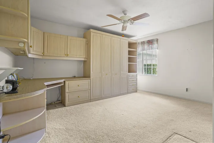 15 Bedroom 01