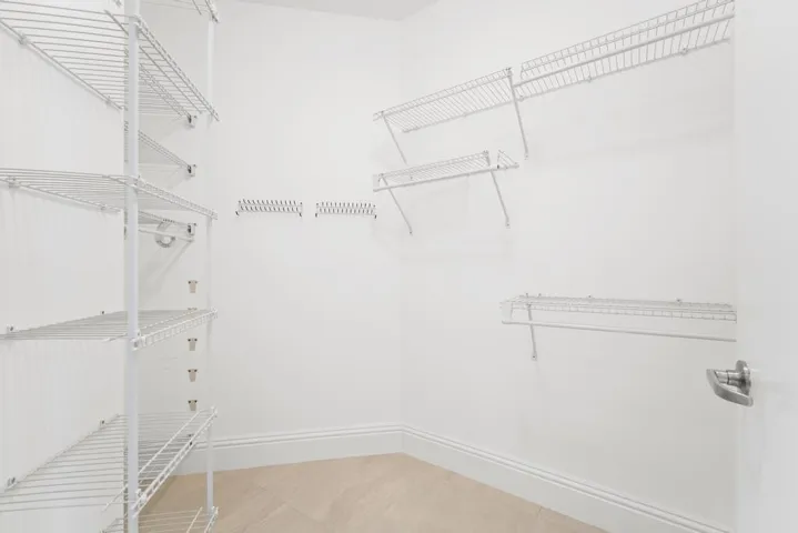 Walk-In Closet 1