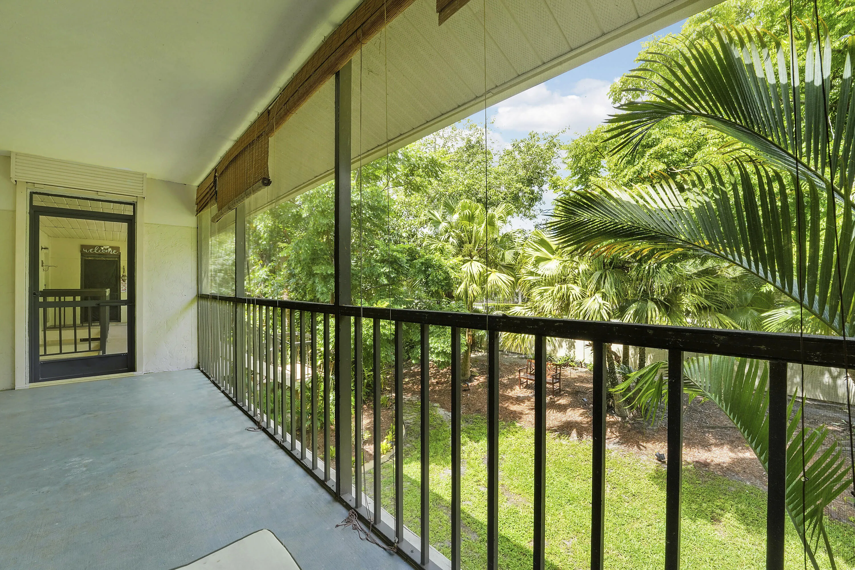 Screened Balcony
