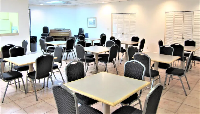 clubhouse (2)