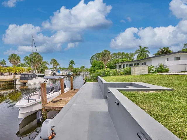 (22) Boatslip Seawall