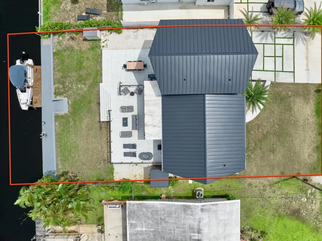 (33) Aerial Whole Property
