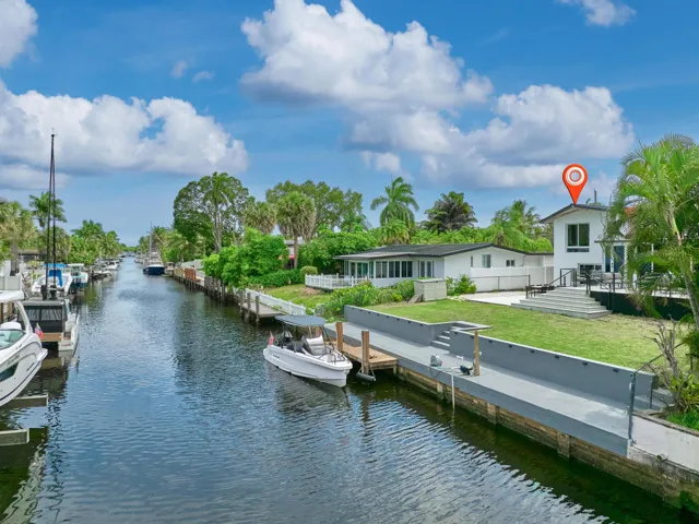 (44) Canal