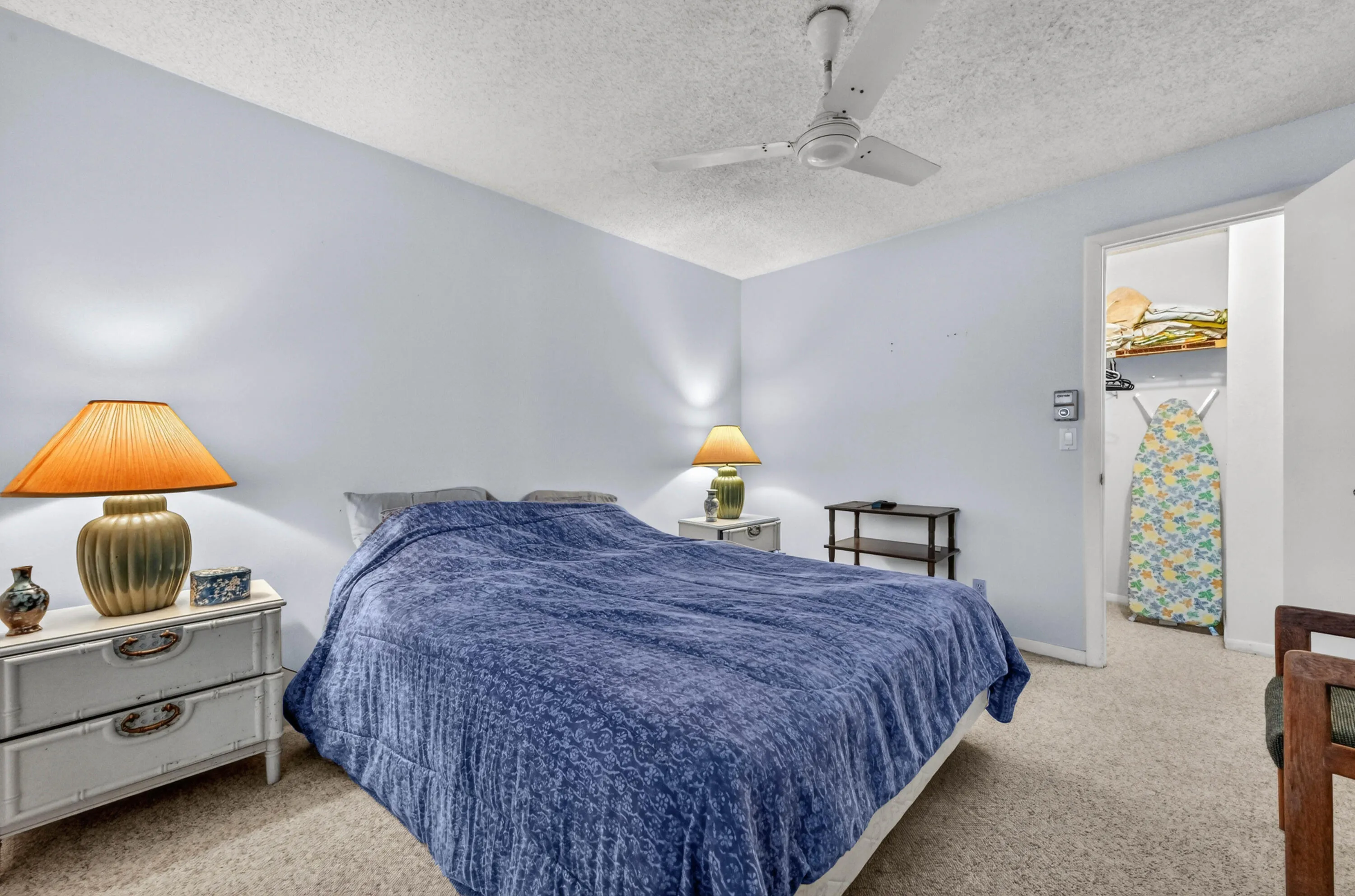21 Bedroom 02