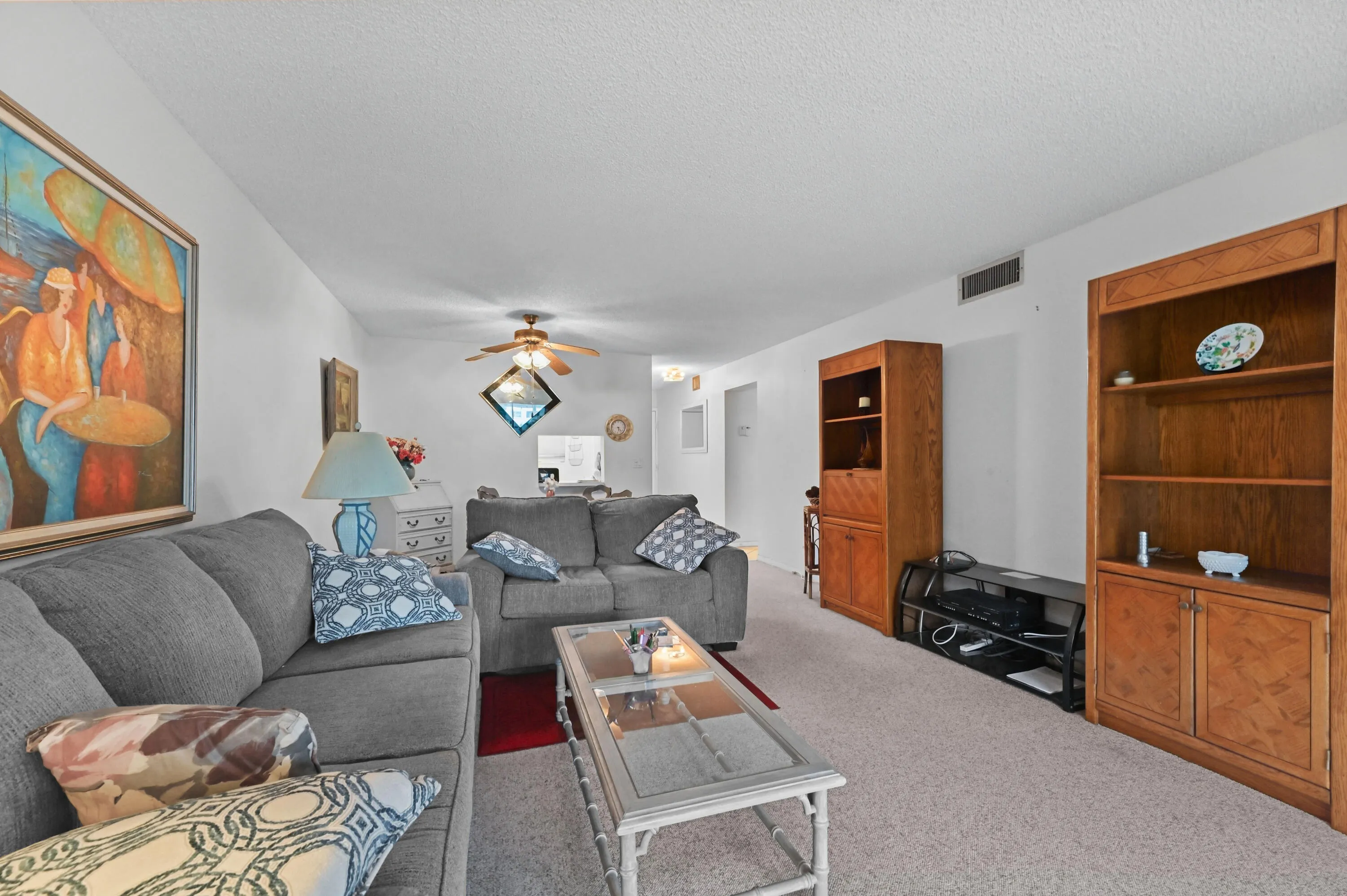 13 Living room 03