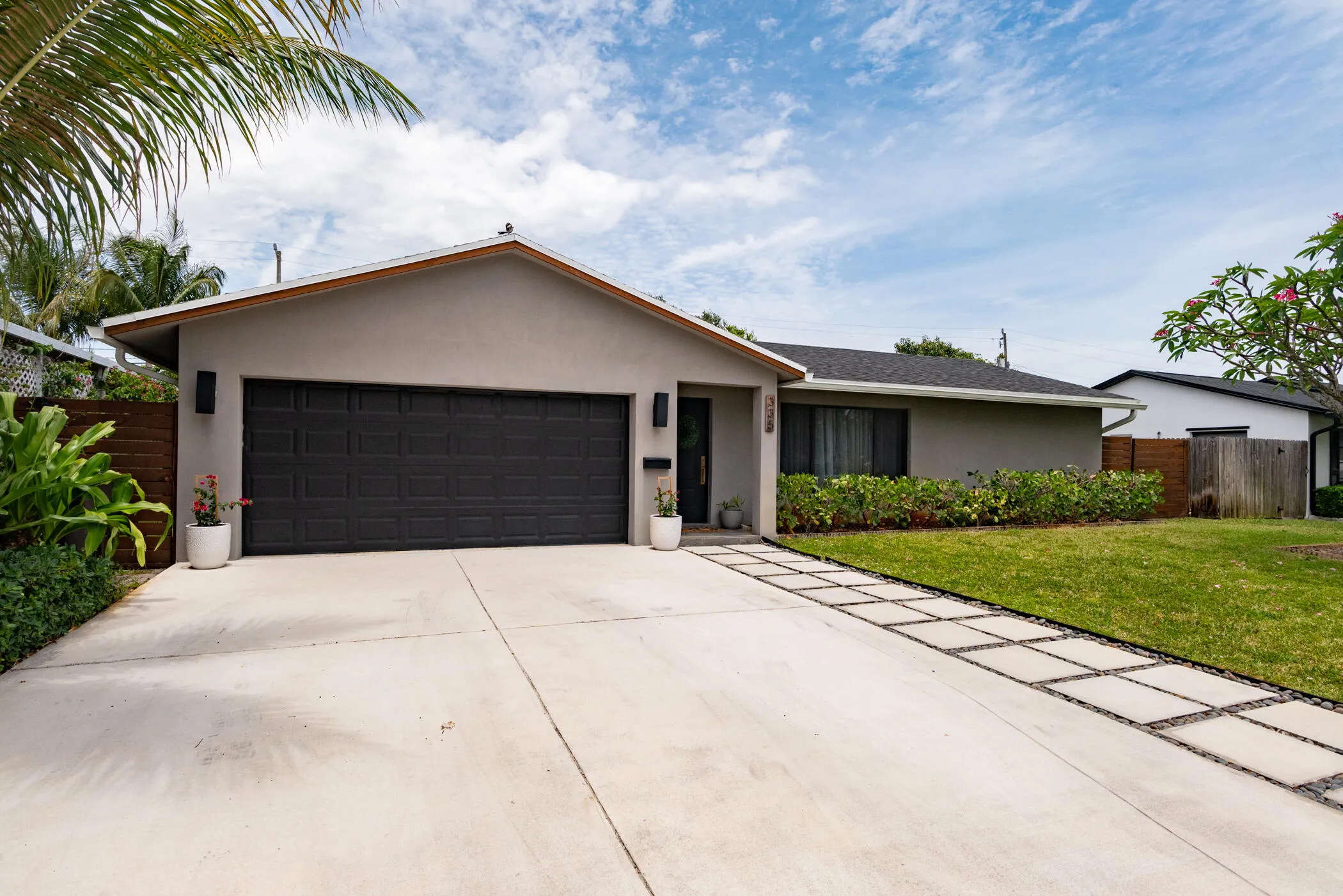 © Clark-335 Franklin Dr-042