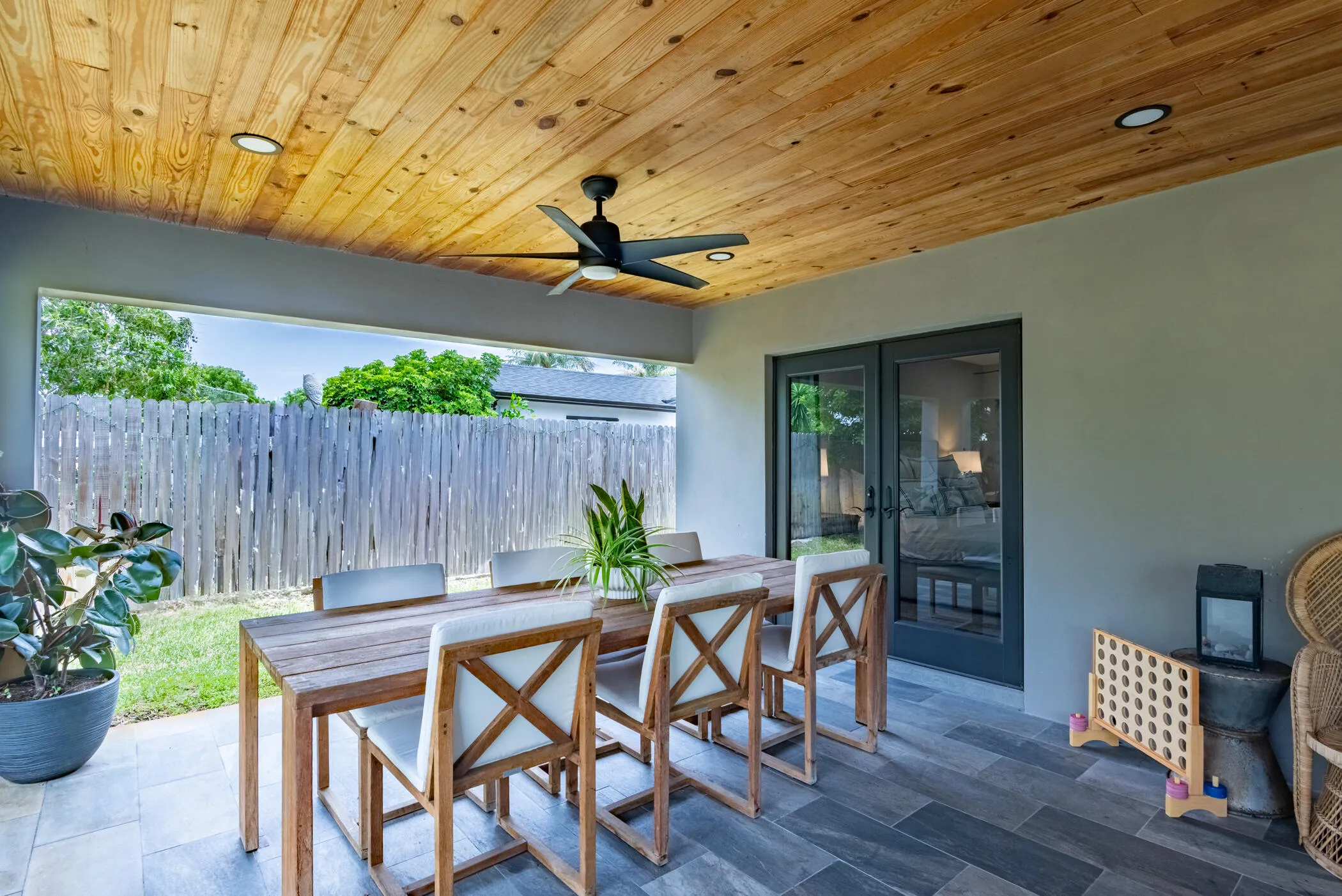 © Clark-335 Franklin Dr-035