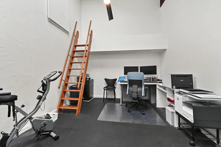 26 office 01