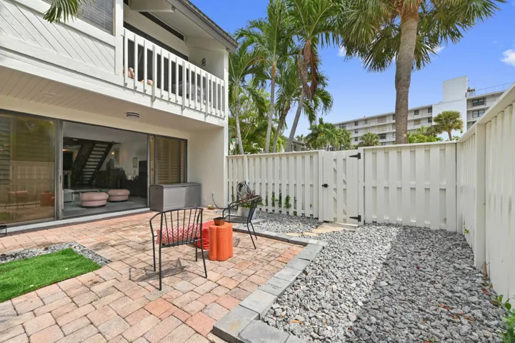 35 patio 02