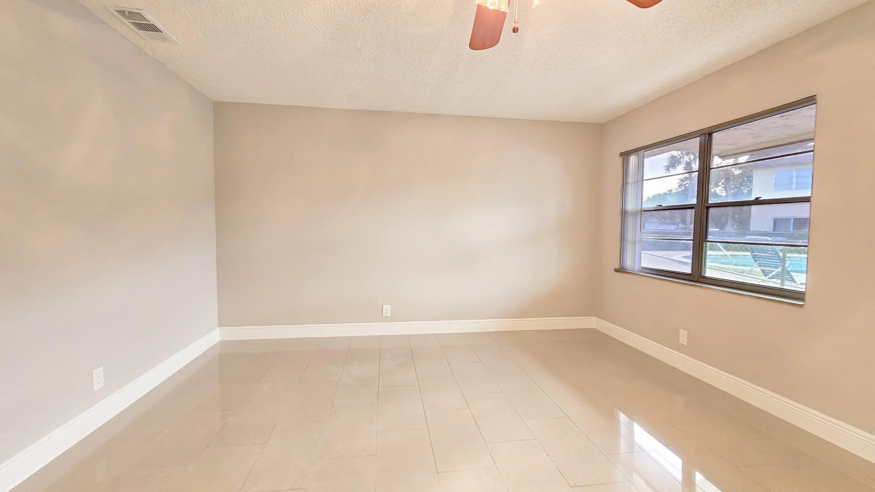 416 Lake Dr_Final Pics_005